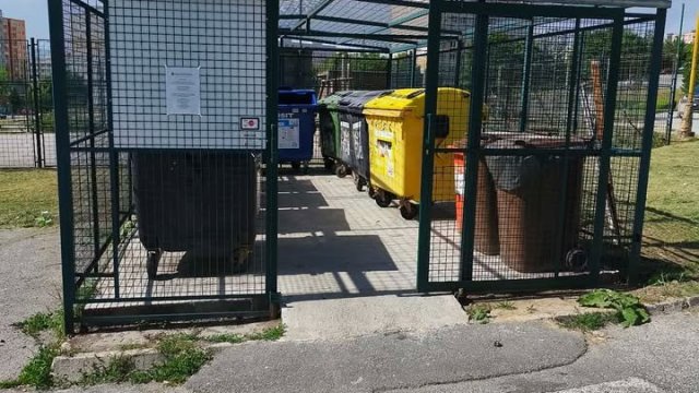 Na Furči (Košice-Dargovských hrdinov) zaviedli čipové zámky na štyroch kontajneroviskách, aby zlepšili poriadok a obmedzili neoprávnené vyhadzovanie odpadu.