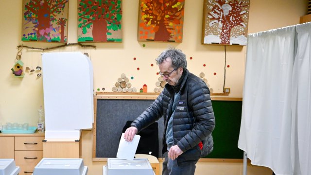 V Maďarsku sa začali desiate demokratické voľby od roku 1990;