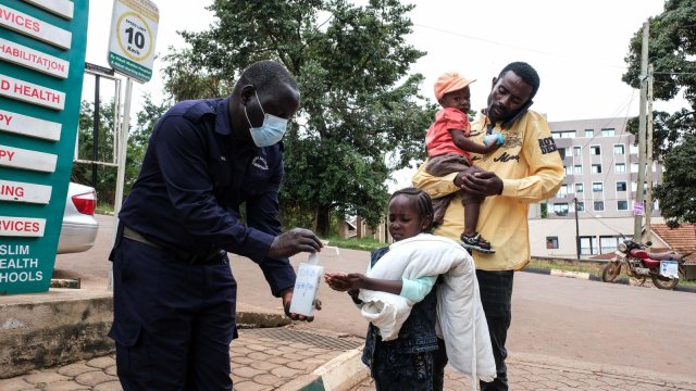 Epidémia eboly v Ugande je podľa Africa CDC pod kontrolou vďaka rýchlemu trasovaniu kontaktov.